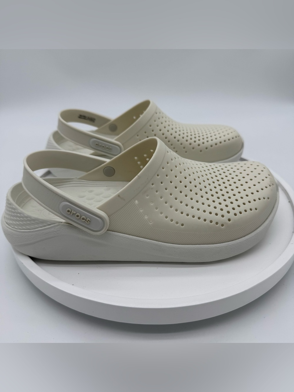 Crocs LiteRide Clogs Men’s 6 Women’s 8 Cream White Perforated Comfort Shoes